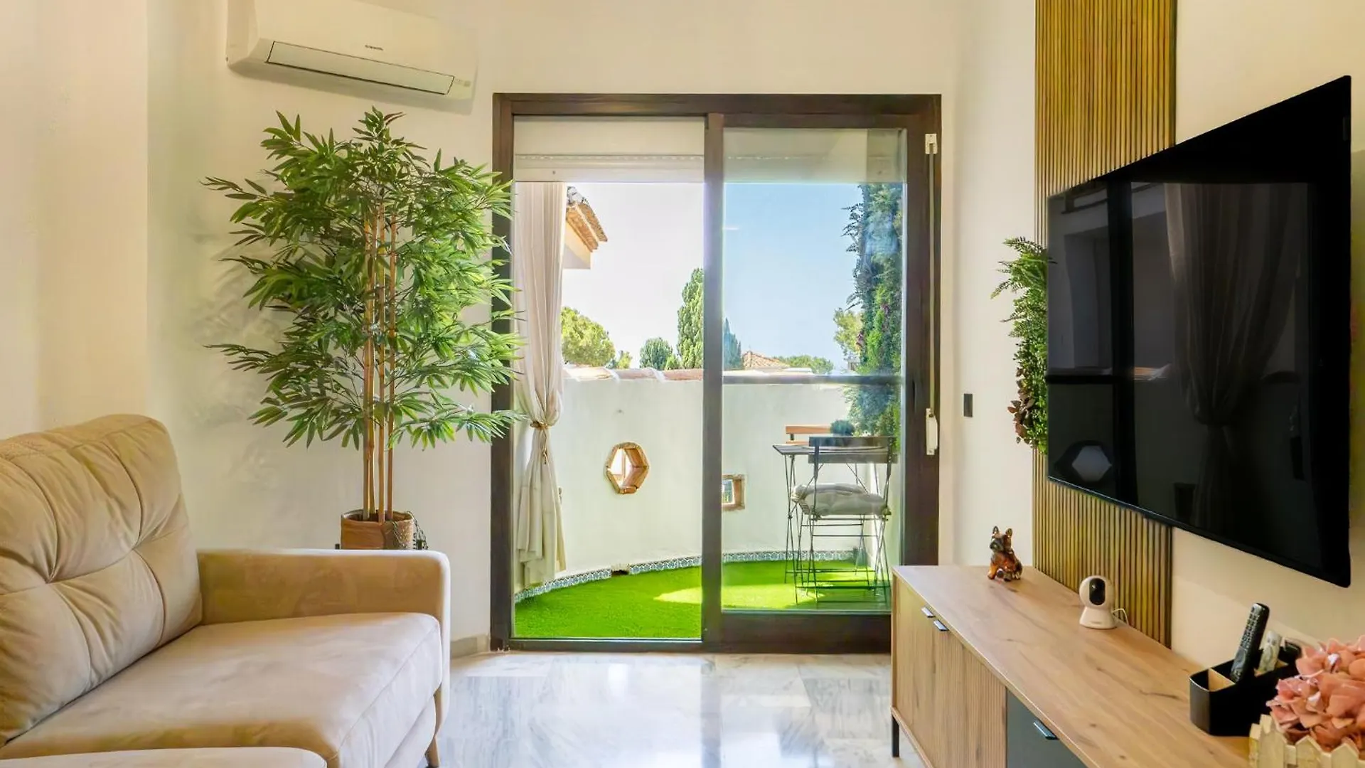 Delux Beach Apartment-Lujoso Apartamento De Playa Mijas 0*,  Spanien