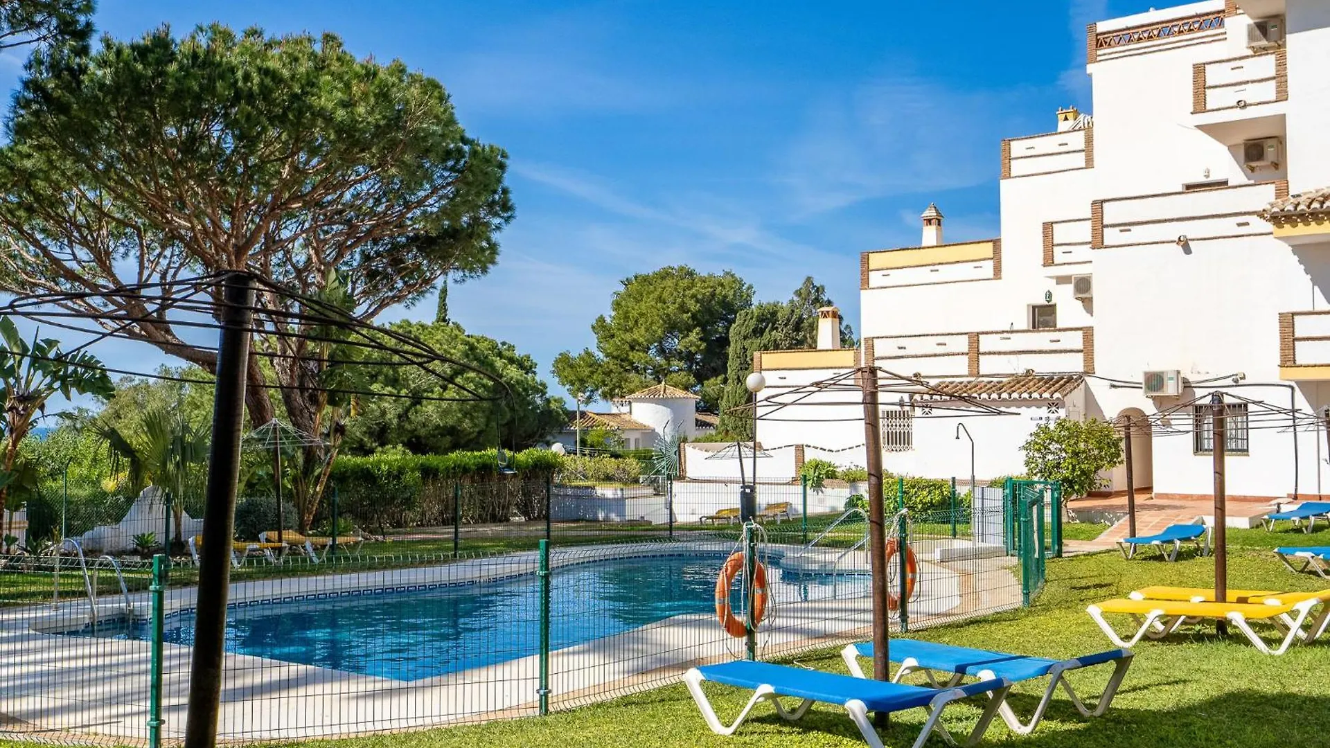 Delux Beach Apartment-Lujoso Apartamento De Playa 밀야스코스타 0*,  스페인